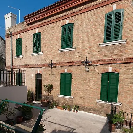 ゲストハウス ルームズ スプリット ペゼリ スプリト